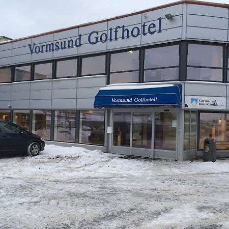 Vormsund Golf Hotell Bed Breakfast Exteriör bild